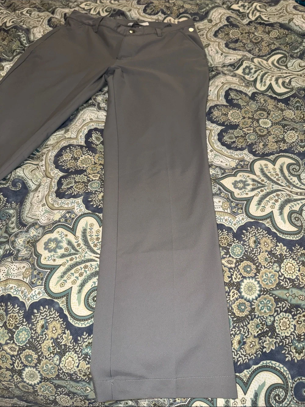 Adidas Gray Golf Straight-Leg Pants size 32/30